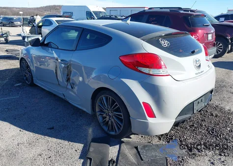 2013 Hyundai Veloster Mix z USA, uszkodzony, nr VIN KMHTC6AD5DU131668